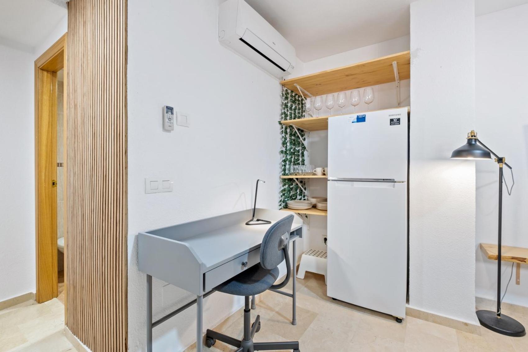 Modern And Comfortable Studio Малага Екстериор снимка