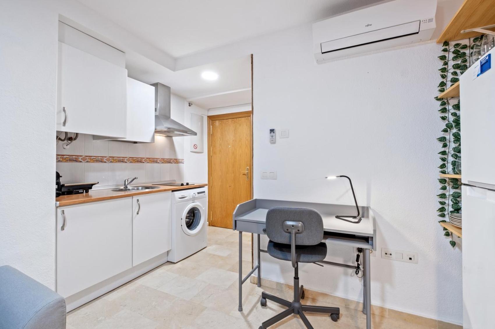 Modern And Comfortable Studio Малага Екстериор снимка
